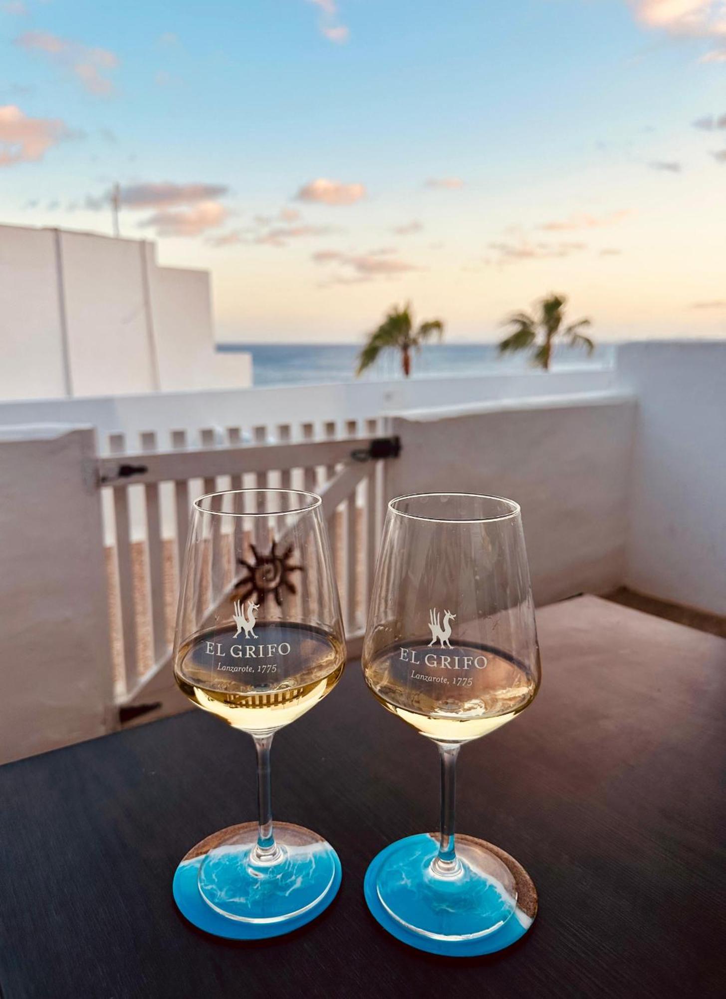 Suite Infinity Ocean - Sea View Puerto del Carmen  Esterno foto